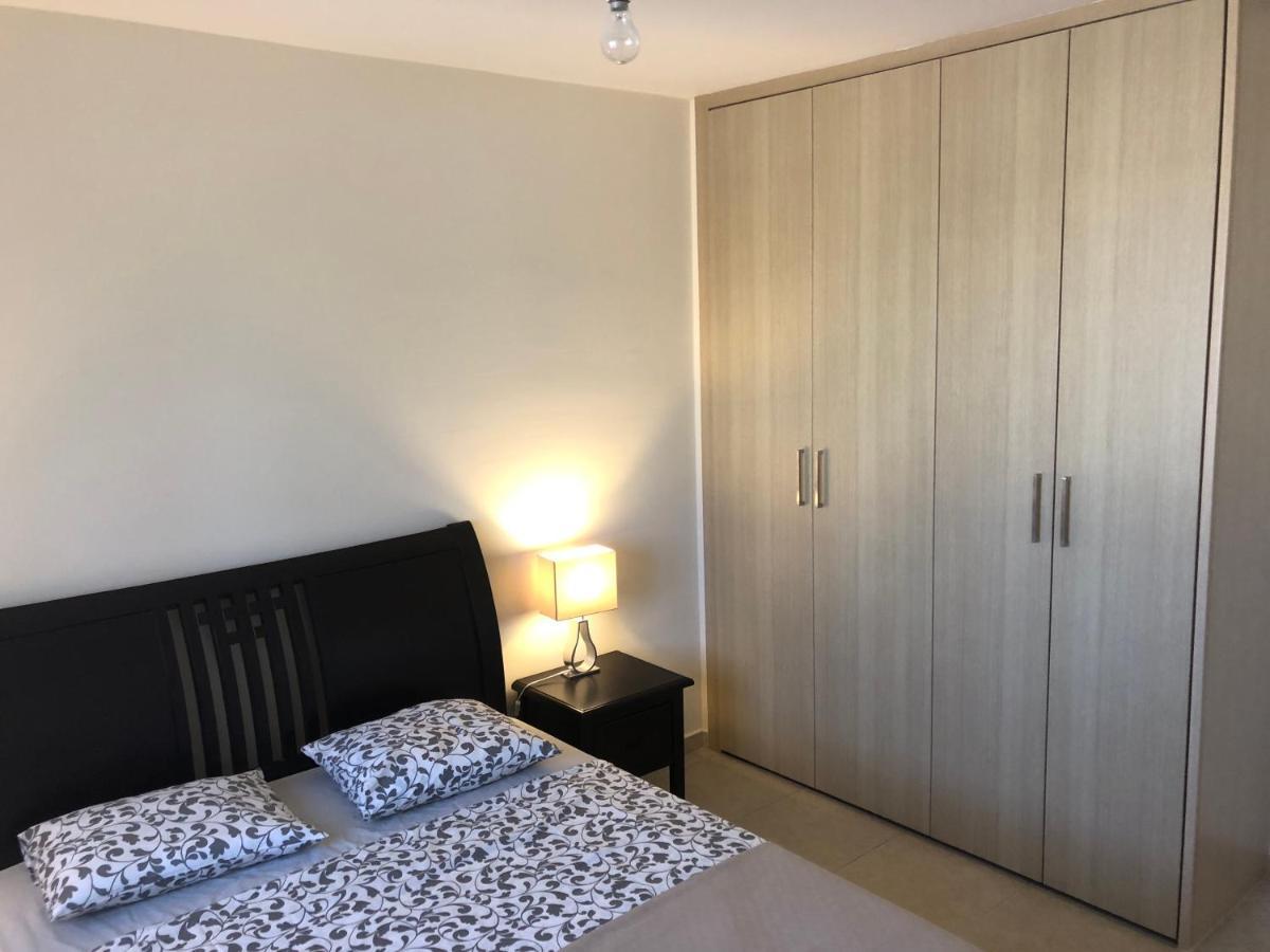 לרנקה Tranquil Country Condo מראה חיצוני תמונה